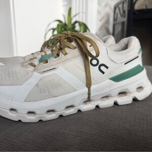 On Running White and Green Sneakers 9.5 W